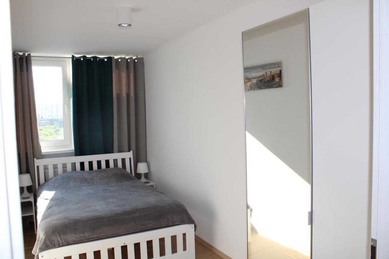 Skyview Park Apartment: Central Warsaw Comfort with Self Check-In Exterior photo