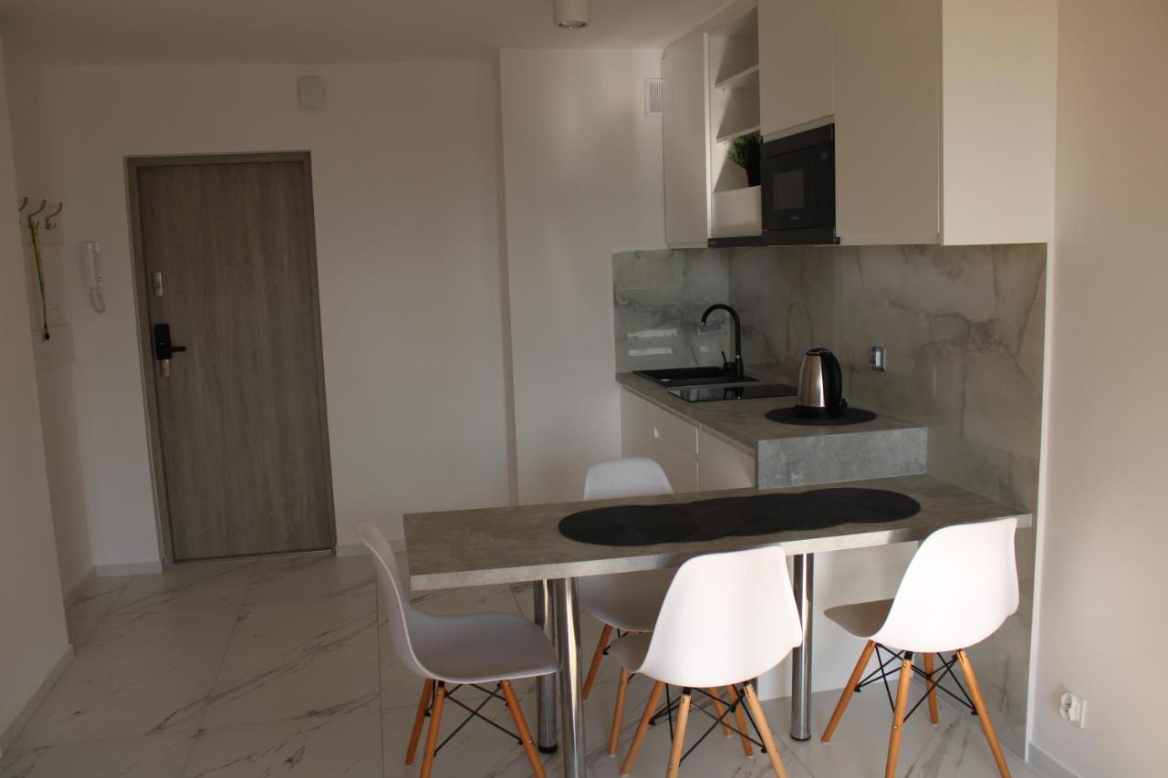 Skyview Park Apartment: Central Warsaw Comfort with Self Check-In Exterior photo