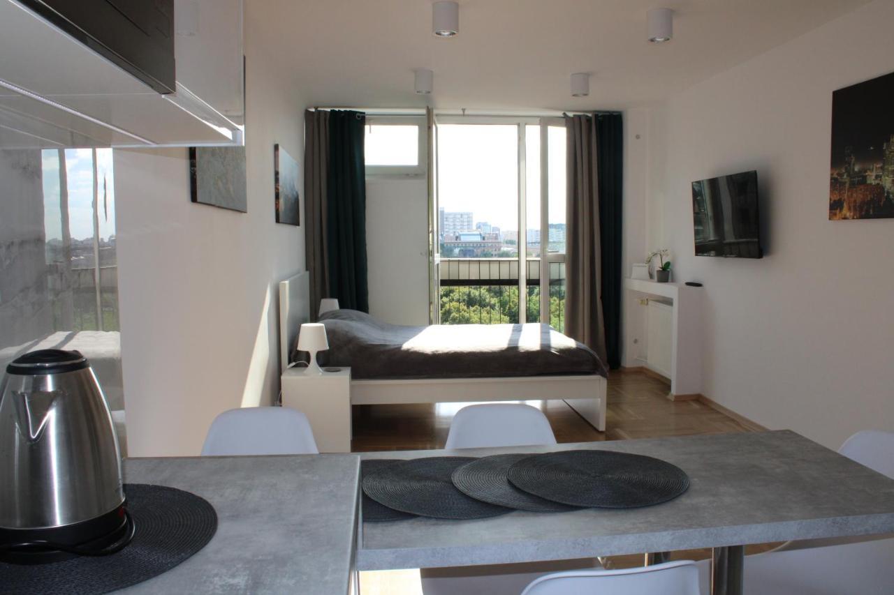 Skyview Park Apartment: Central Warsaw Comfort with Self Check-In Exterior photo